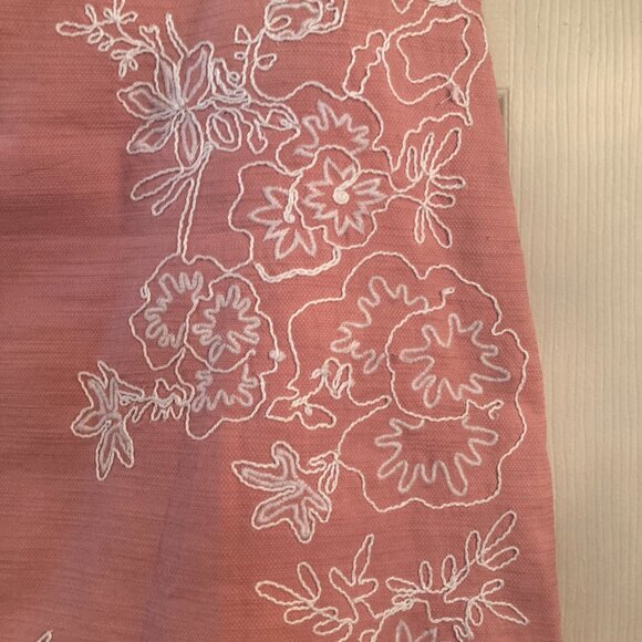 Loft Pink with White Embroidered Flower Print Lined Skirt - EUC - Picture 2 of 7